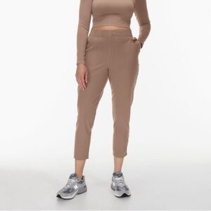 Weekender pant by aritizia/babaton collection